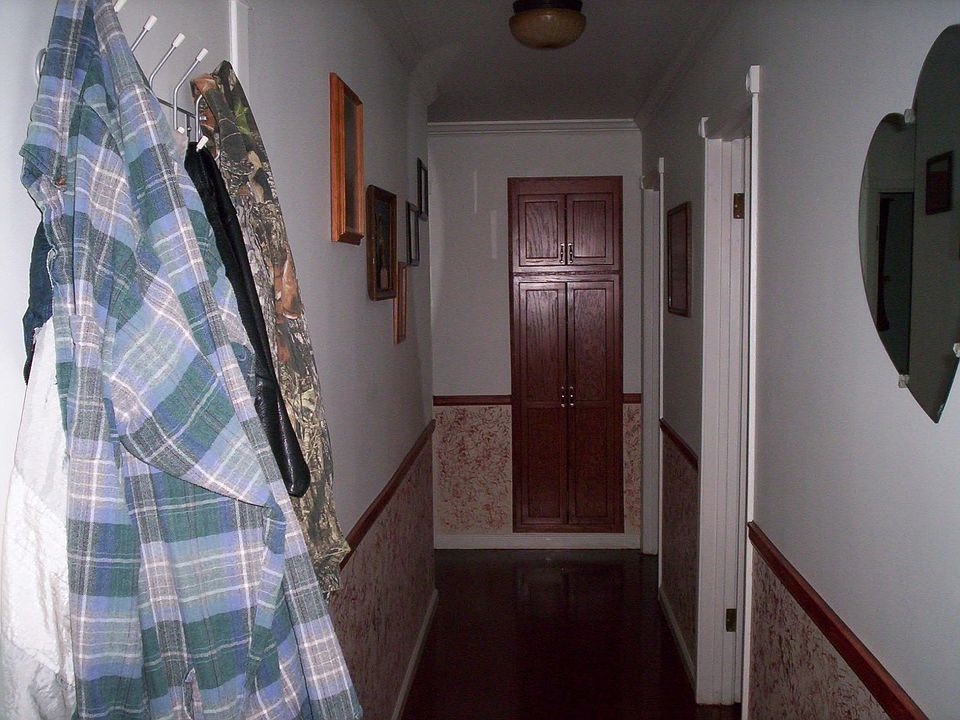 2nd image of 6807 Circle Dr