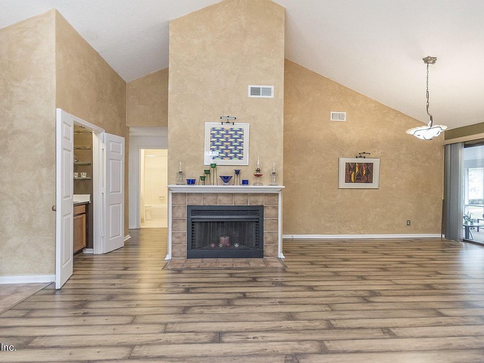 1st image of 2406 Wood Hill Pl