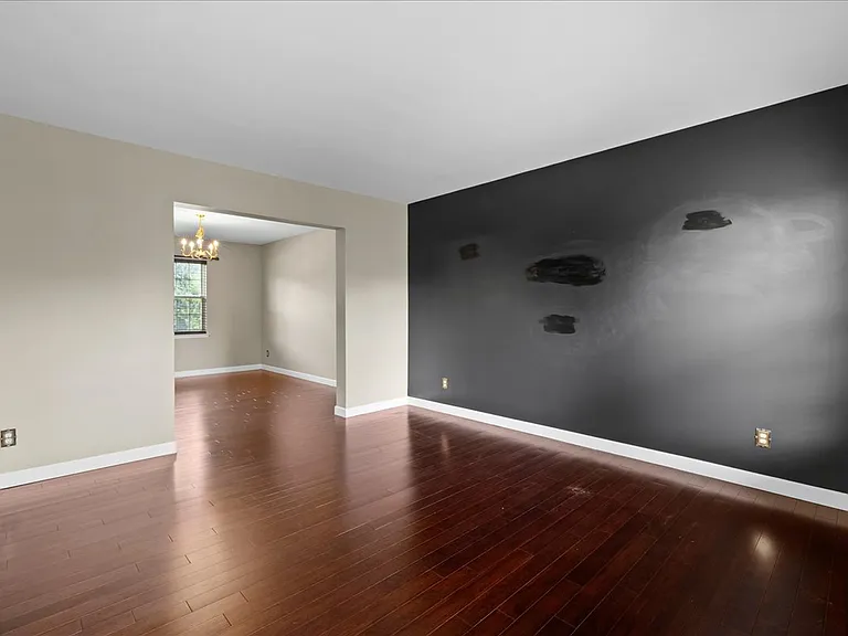 49 Equestrian Dr — Photo 18