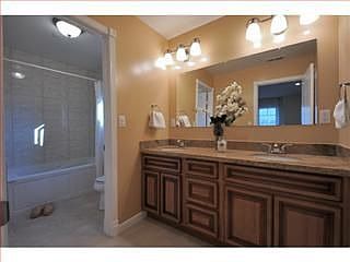 5th image of 108 Bungalow Te