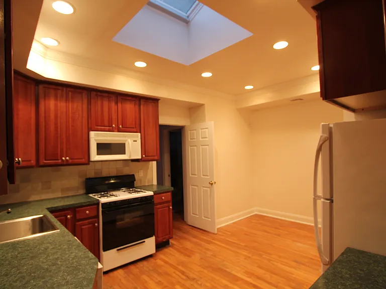 1358 South St #3 — Photo 4