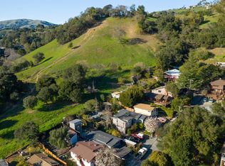 69 Taylor Dr, Fairfax, CA 94930