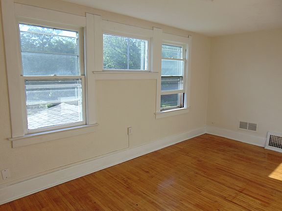3rd image of 2835 Midwood Ave #2