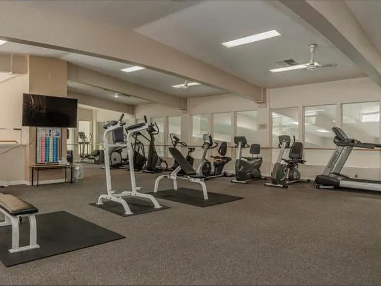 276 Tradewinds Dr #12 — Photo 38