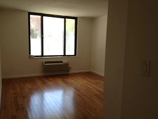 Rented by Nu Place Realty | media 10
