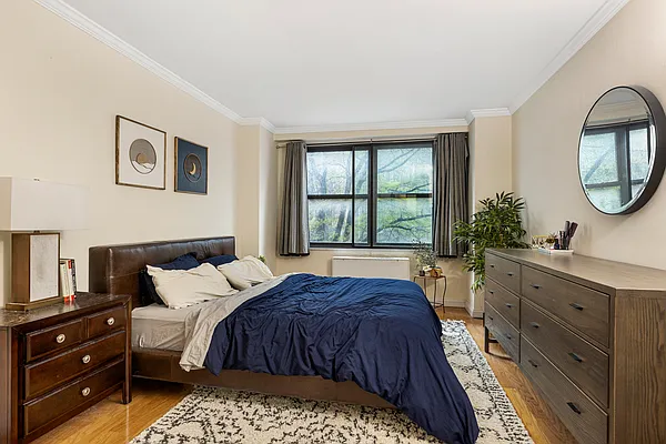 Sold by Compass | media 2