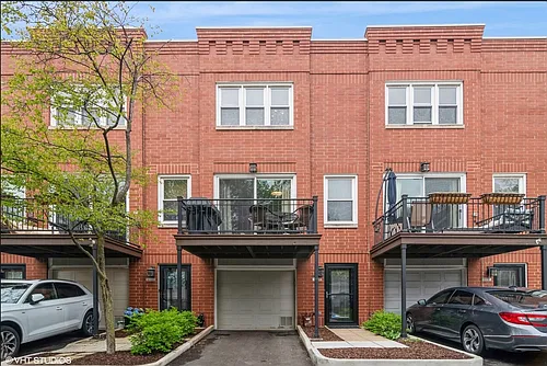 1835 W Oakdale Ave #C Photo 1 1835 W Oakdale Ave #C Photo 1