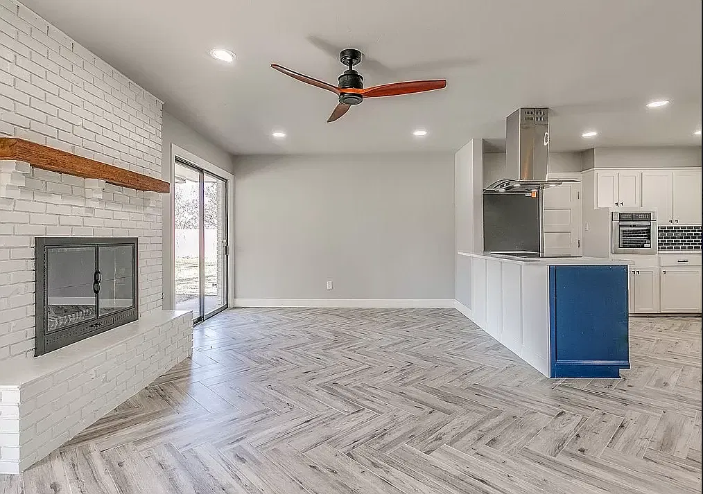 McCall Dr - 918 (LC + Preferred HVAC - 1 — Photo 4