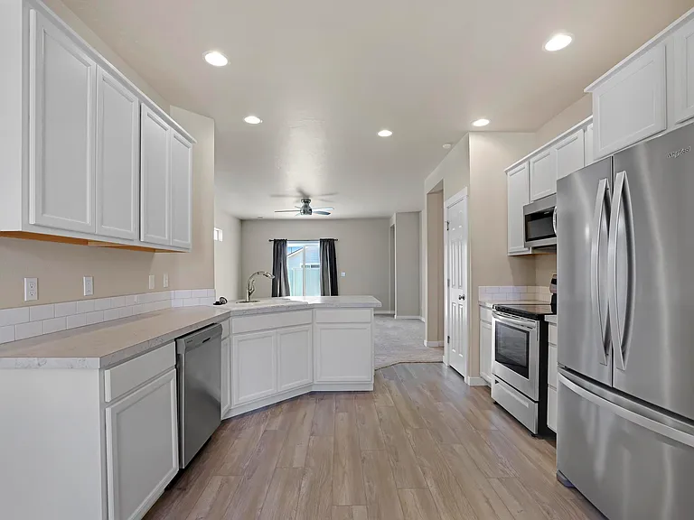 4345 W Silver Riv — Photo 16