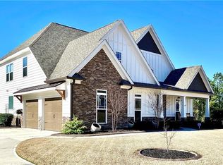 32 Grove Point Way SE, Cartersville, GA 30120