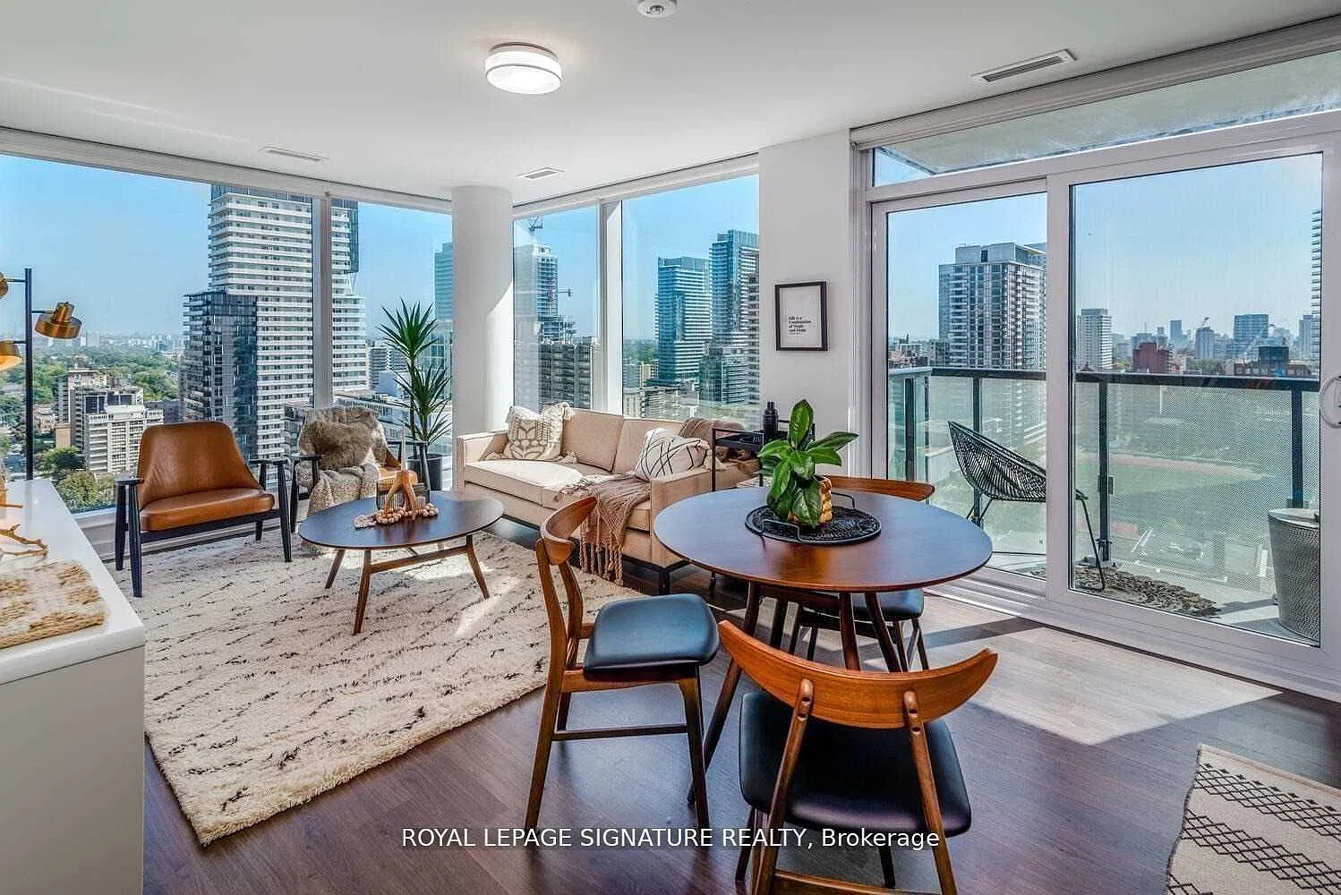 3 bed, $3,595 — Photo 1