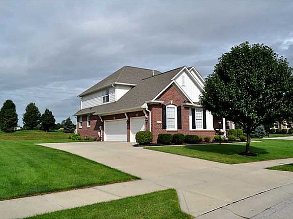 3rd image of 16432 Carter Ct