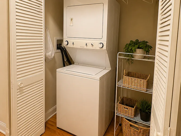 4852 N Drake Ave #2 — Photo 6