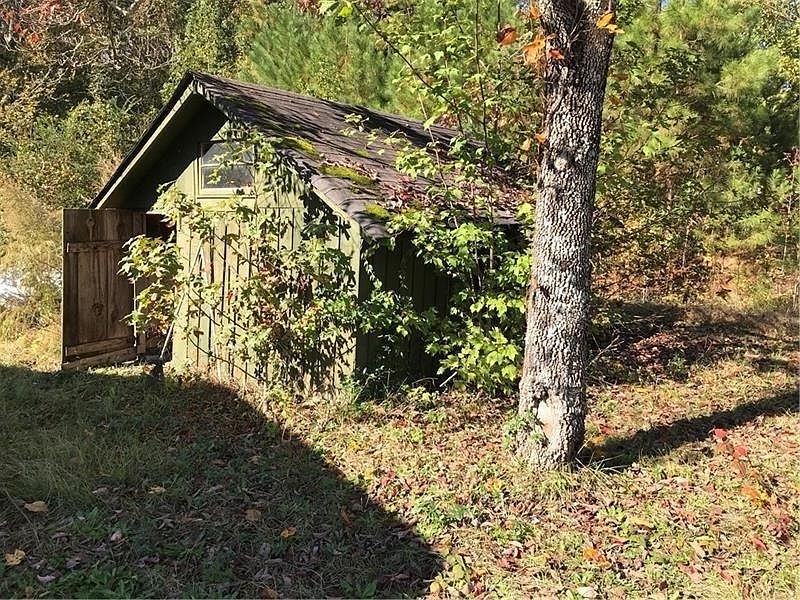 2nd image of 4656 E Fairview Rd SW