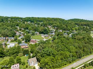 W Mountainview Rd, Johnson City, TN 37604