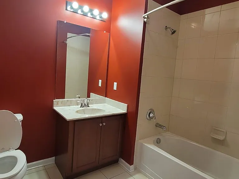 712 Strassle Way — Photo 6