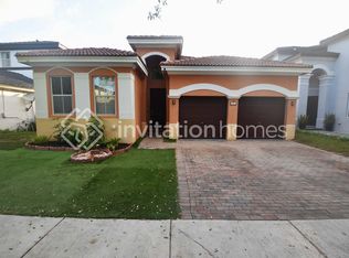 18273 NW 89th Ave, Hialeah, FL 33018