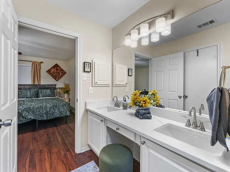 1001 Ridgecrest Dr — Photo 28