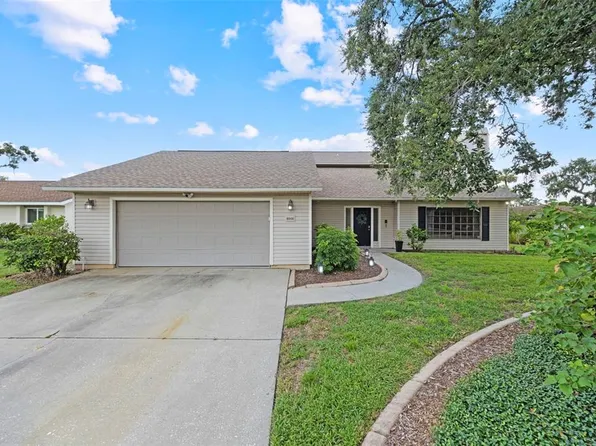 8006 Oak Dr, Palmetto, FL 34221