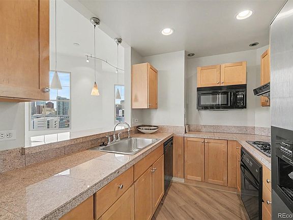 4th image of 475 W 12th Avenue #14D
