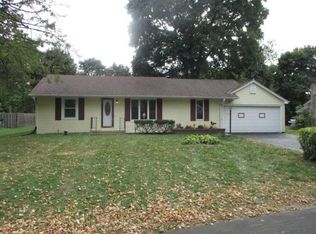 34141 Davies Dr, Oconomowoc, WI 53066