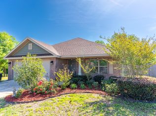 96 Azalea Trce, Defuniak Springs, FL 32433