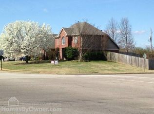 1210 Beaver Trail Dr, Cordova, TN 38016