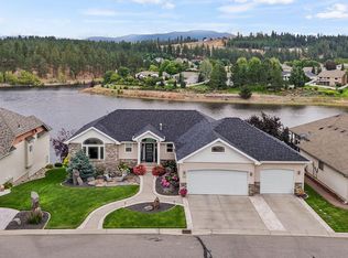 515 S Shelley Lake Ln, Veradale, WA 99037