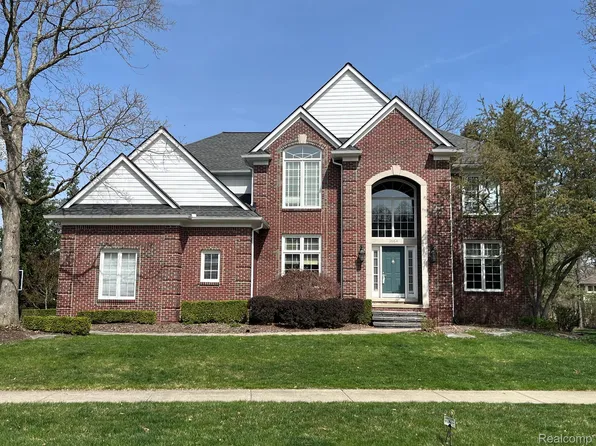 3664 Blue Heron Ln, Rochester Hills, MI 48309
