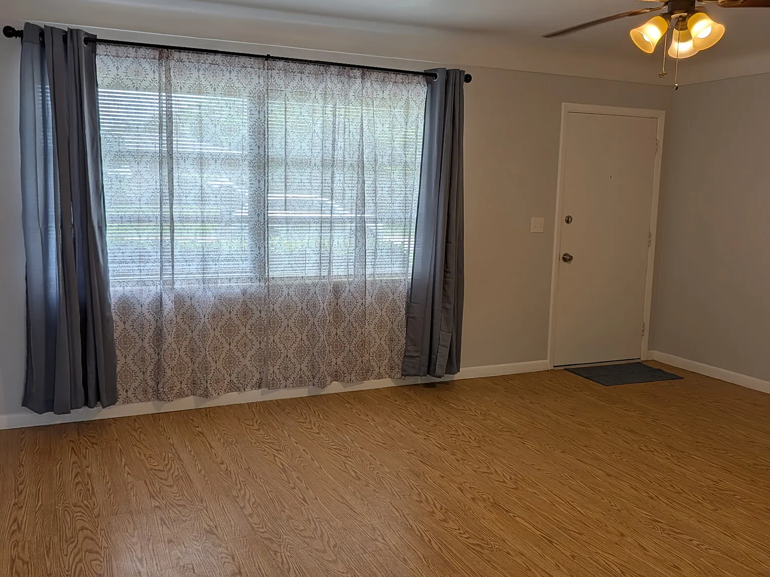 2 bed, 1009 sqft, $2,150 — Photo 4