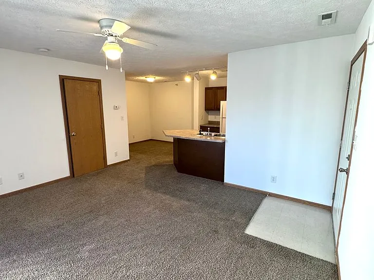 Southern Winds Apartments — Photo 19