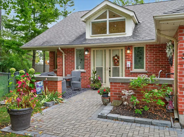 1121 Armour Rd #35, Peterborough, ON K9H 7N8