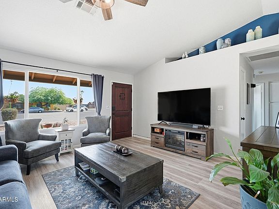 4th image of 8542 W TOWNLEY Avenue