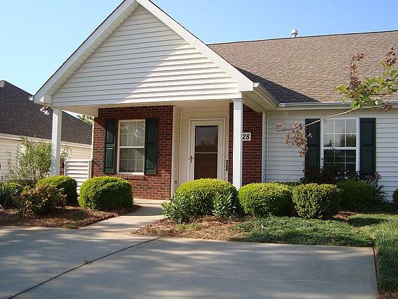 3rd image of 128 Ashwood Ln