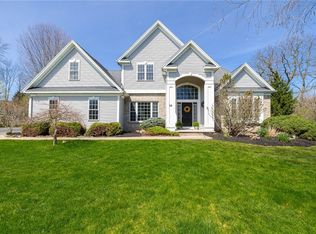 14 Le Pere Dr, Pittsford, NY 14534