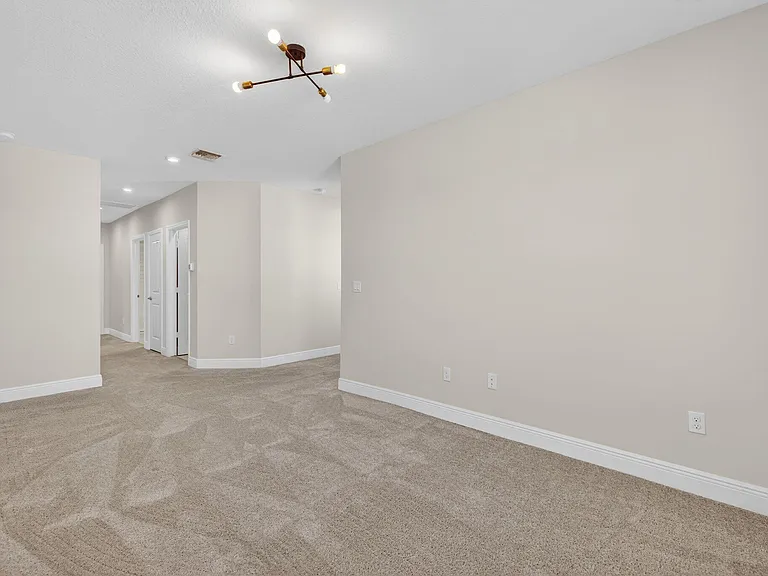 10916 SW Robbia Way — Photo 21