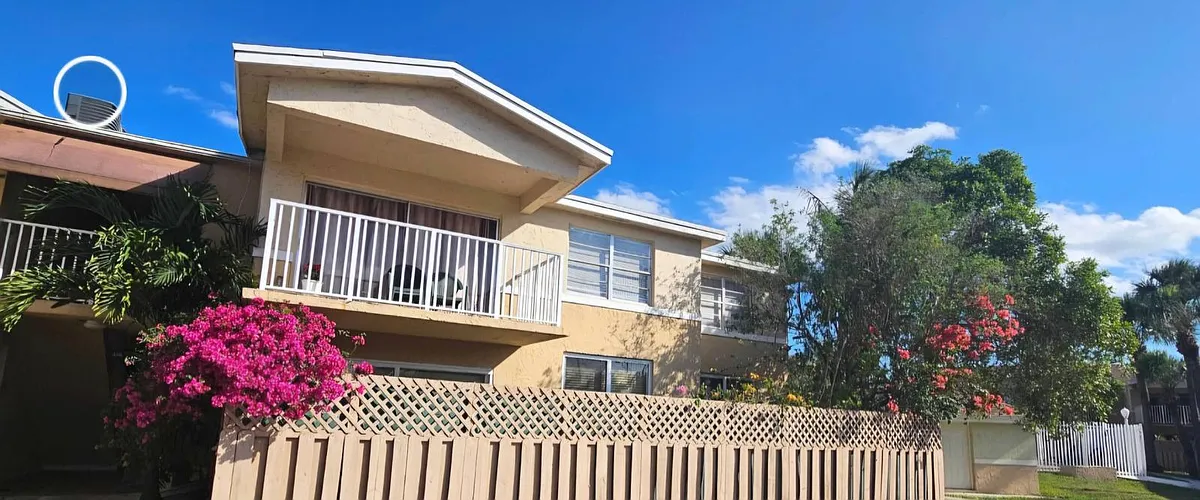 Building Photo - 4210 NW 79th Ave #1E