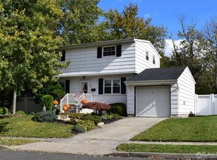 4 Tulip Dr, Old Bridge, NJ