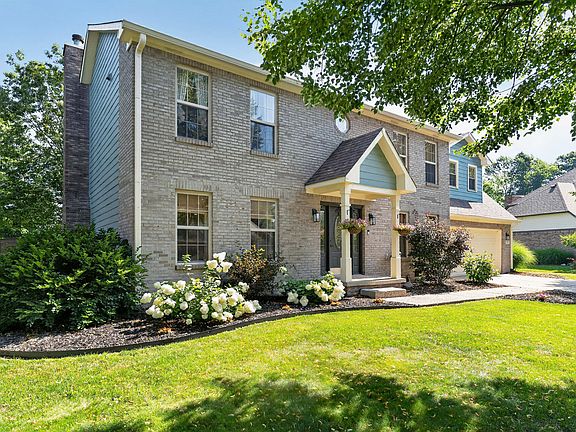 4th image of 1960 Red Oak Dr