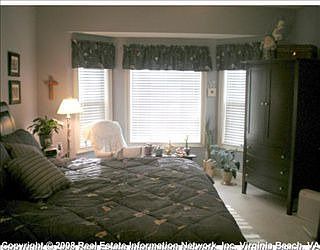 5th image of 4012 Thorngate Dr