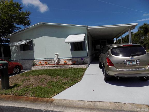 3 CAR PARKING
