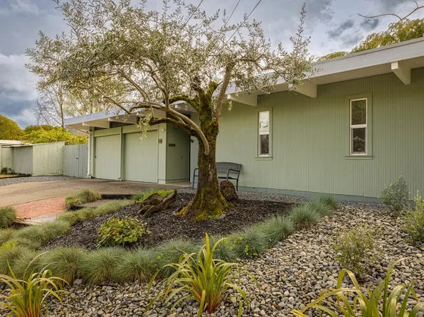 53 Golden Hinde Boulevard, San Rafael, CA 94903