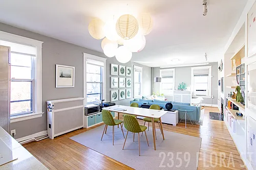 2359 Flora St Photo 1