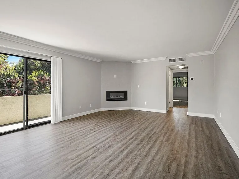 Brody Terrace Apartments — Photo 51