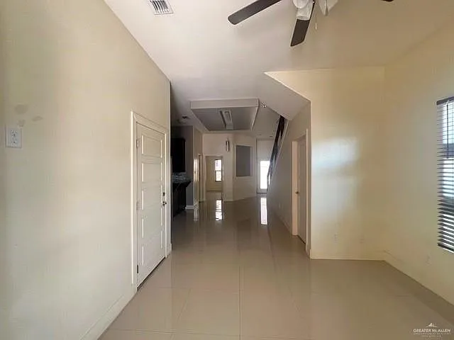 3 bed, 2.0 bath, 1622 sqft, $1,650 — Photo 4