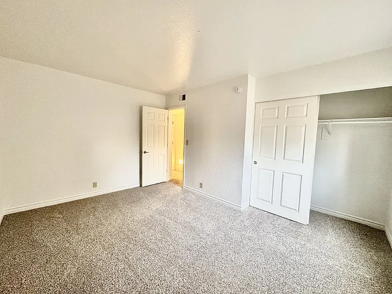 5000 Indian River Dr #484 — Photo 16