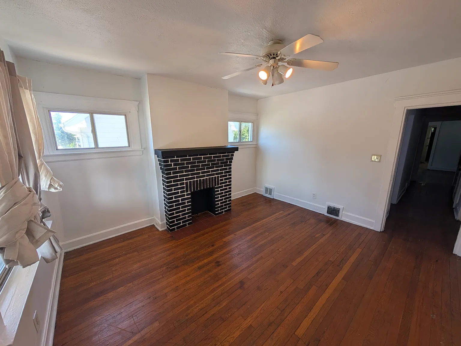 9302 Denison Avenue Cleveland OH 44102 — Photo 3