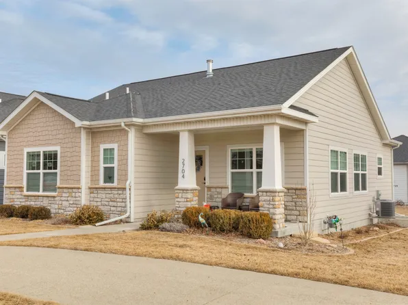 2704 NW 165th Ln, Clive, IA 50325