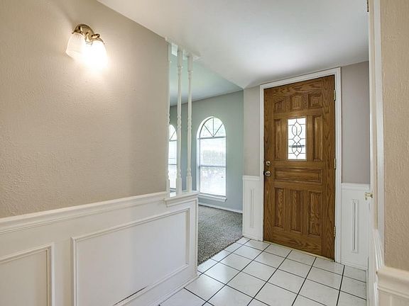 2nd image of 414 Woodhurst Dr