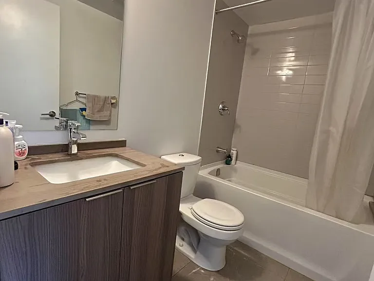 11 Wellesley St W #5412 — Photo 5